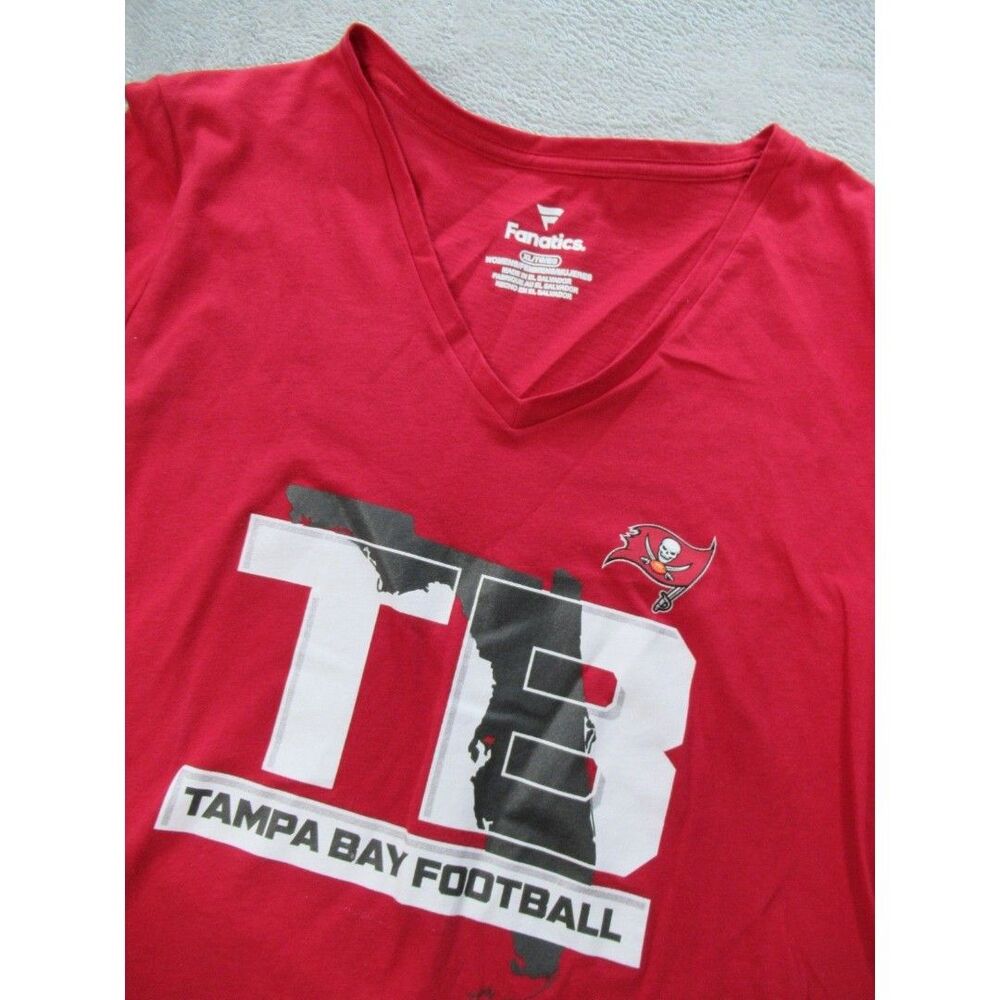 Fanatics Tampa Bay Buccaneers Women’s XL Long Sleeve T-Shirt Red V-neck